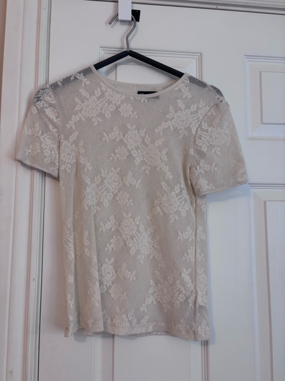 Gap NWOT Lace Short Sleeve Top - Cream